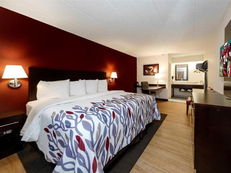 Red Roof Inn Lansing East - Msu Экстерьер фото