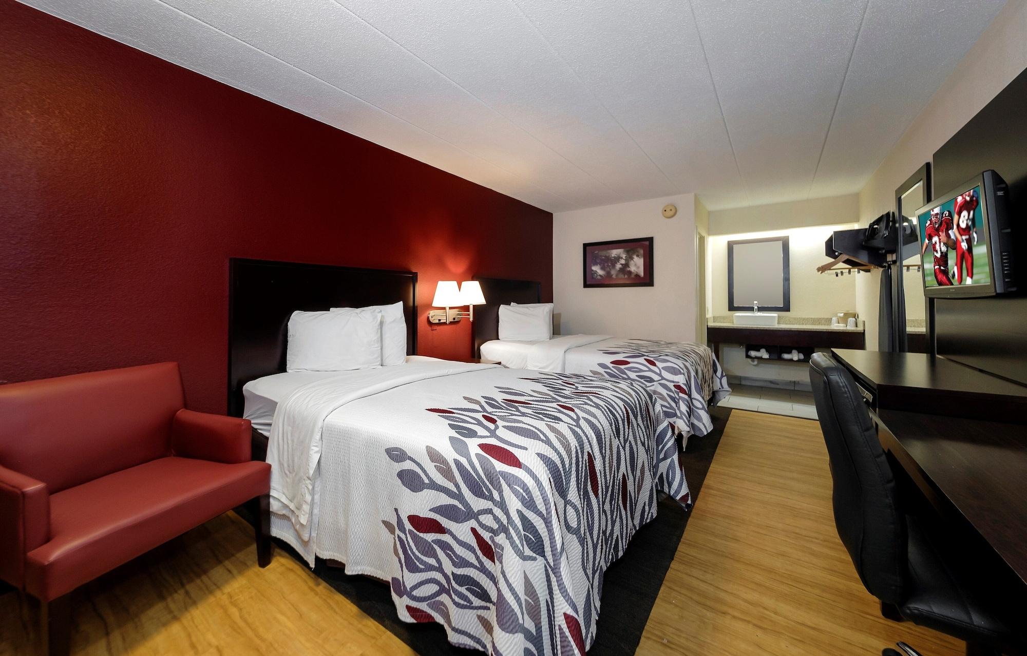 Red Roof Inn Lansing East - Msu Экстерьер фото